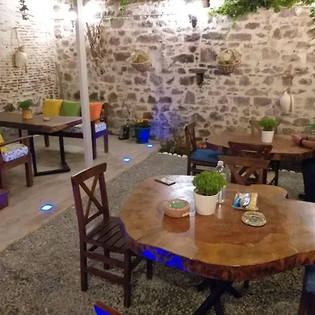 Gizemli Ayvalı